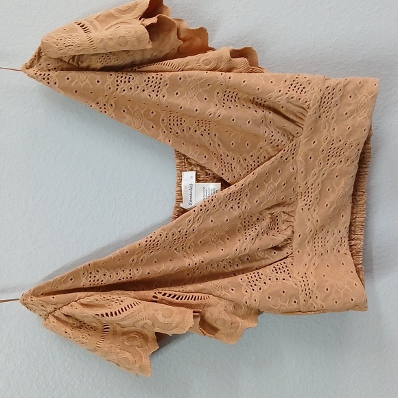 URBAN Romantics Tops - Urban Romantics Crop Top XS eyelet Design